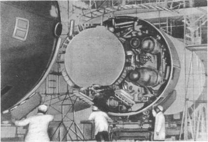 Разгонная ступень многоступенчатой ракеты-носителя «Протон» с установленной станцией «Луна-17», доставившей на Луну 17 ноября 1970 г. «Луноход-1»