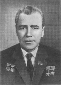 Михаил Кузьмич Янгель (1911 — 1971), главный конструктор ракетно-космических систем, ряда ракет-носителей и спутников серий «Космос» и «Интеркосмос»