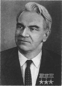 Мстислав Всеволодович   Келдыш   (1911 — 1978), теоретик космонавтики