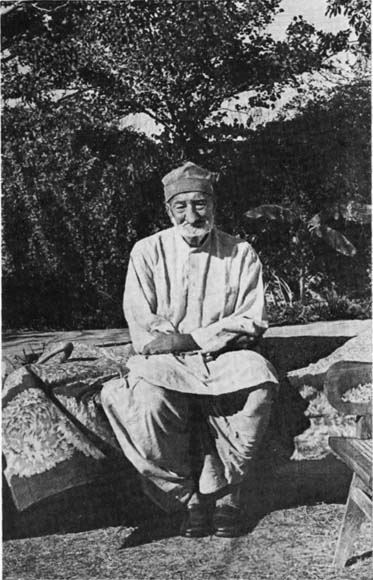 Один из легендарных вождей пуштунского племени Гафар Хан. С юных лет он прославился как стойкий борец против британских колонизаторов за свободу и независимость своей родины.