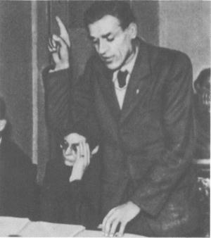 Председатель фракции КПГ Макс Рейман выступает в дискуссии по будущей конституции на заседании зонального совета 24 ноября 1947 г. в Гамбурге
