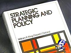 "Стратегическое планирование и политика"